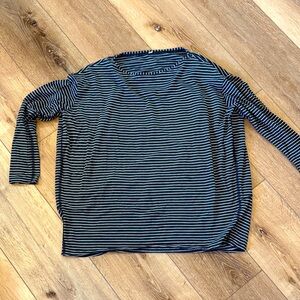 Lululemon Back in Action Long Sleeve 6/8